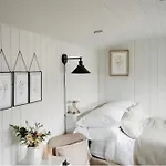 The Little Yorkshire Shepherd's Hut Apartment