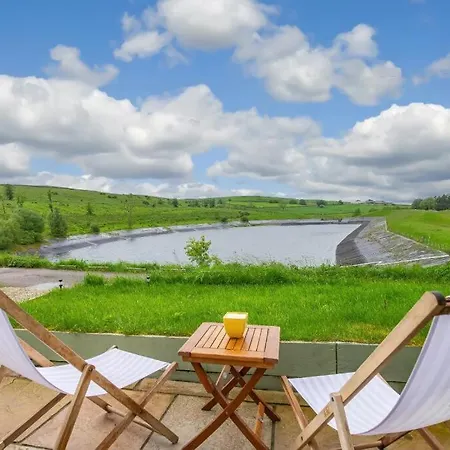 The Little Yorkshire Shepherd's Hut * Elslack